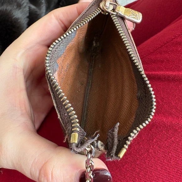 Used Louis Vuitton Clip Wallet - Picture 6 of 6